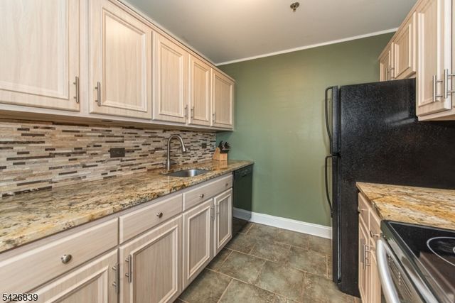 262 Main St 103, Little Falls Twp., NJ 07424