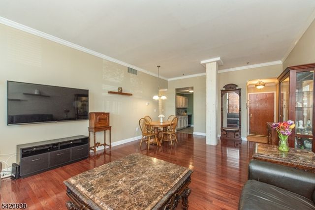 262 Main St 103, Little Falls Twp., NJ 07424