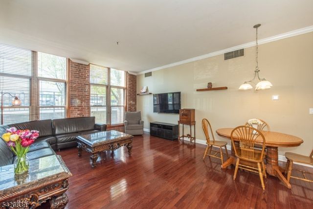 262 Main St 103, Little Falls Twp., NJ 07424