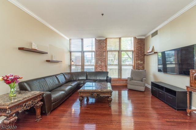 262 Main St 103, Little Falls Twp., NJ 07424