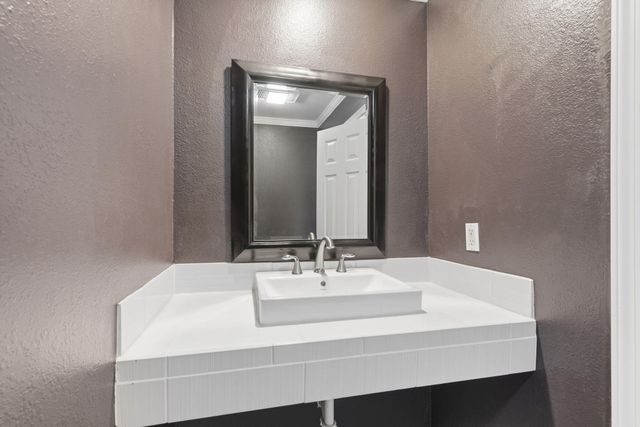 1404 Cody Road, Nixa, MO 65714