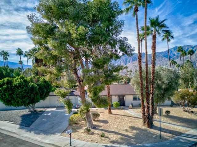 1111 S San Joaquin, Palm Springs, CA 92264