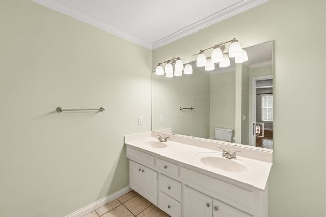 2820 Ashbrooke Drive, Lexington, KY 40513