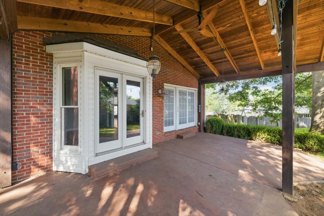 2820 Ashbrooke Drive, Lexington, KY 40513