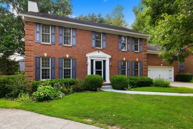 2820 Ashbrooke Drive, Lexington, KY 40513