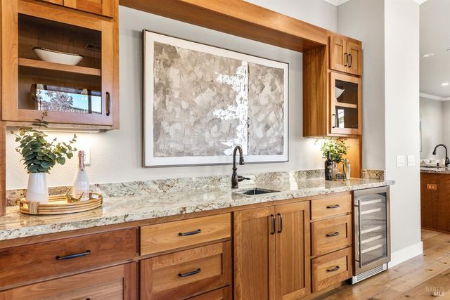 1972 Gardenview Cir, Santa Rosa, CA 95403