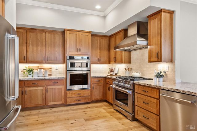 1972 Gardenview Cir, Santa Rosa, CA 95403