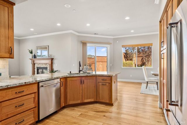 1972 Gardenview Cir, Santa Rosa, CA 95403