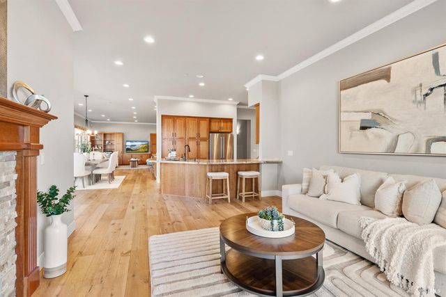 1972 Gardenview Cir, Santa Rosa, CA 95403