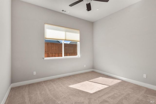 1972 Gardenview Cir, Santa Rosa, CA 95403