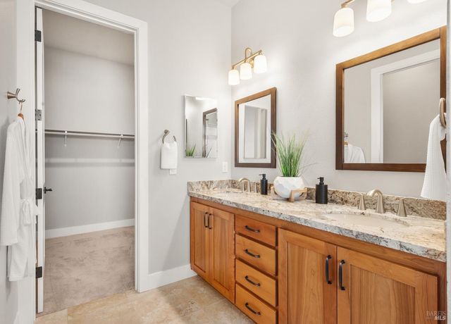 1972 Gardenview Cir, Santa Rosa, CA 95403