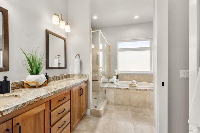 1972 Gardenview Cir, Santa Rosa, CA 95403