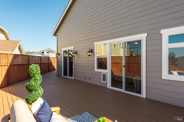 1972 Gardenview Cir, Santa Rosa, CA 95403