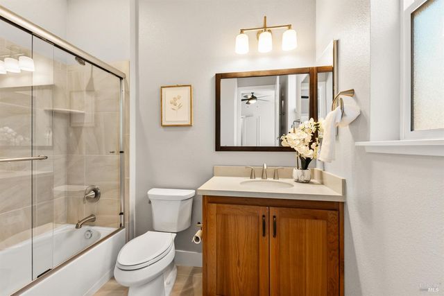 1972 Gardenview Cir, Santa Rosa, CA 95403