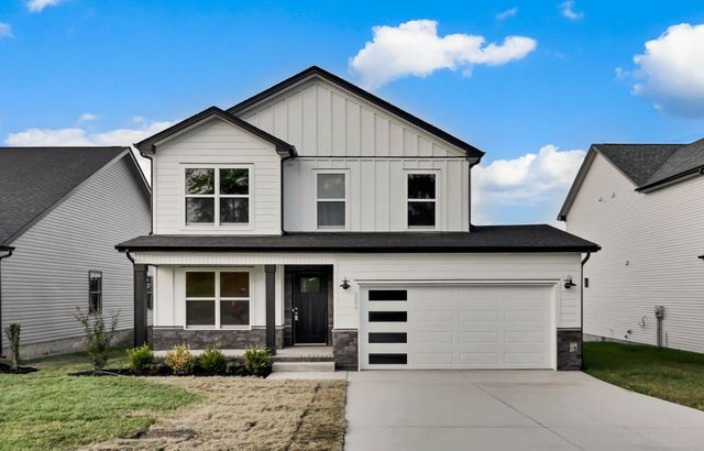 2804 Brewster Dr, Clarksville, TN 37042