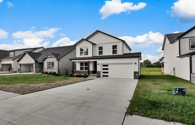 2804 Brewster Dr, Clarksville, TN 37042
