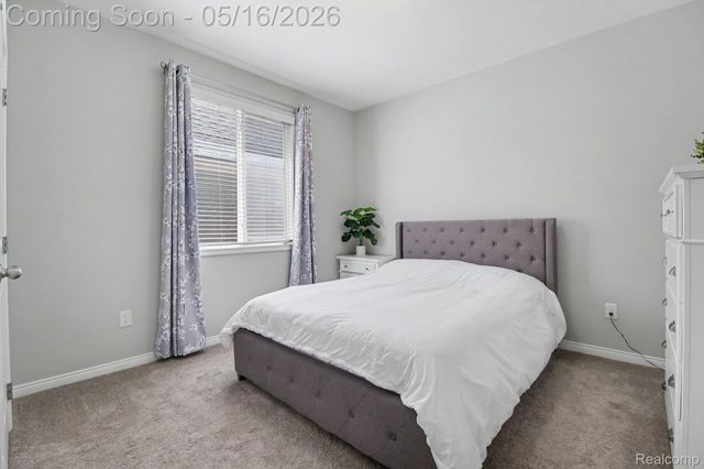 15330 Eton Pointe Drive, Clinton Charter Township, MI 48035