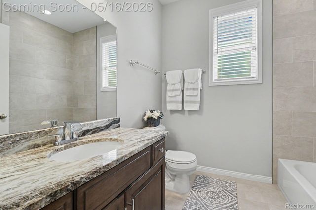 15330 Eton Pointe Drive, Clinton Charter Township, MI 48035