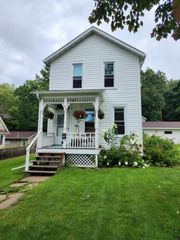 425 Minnesota Street, Red Wing, MN 55066