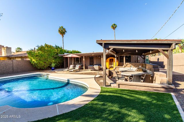 5319 N 15TH Street, Phoenix, AZ 85014