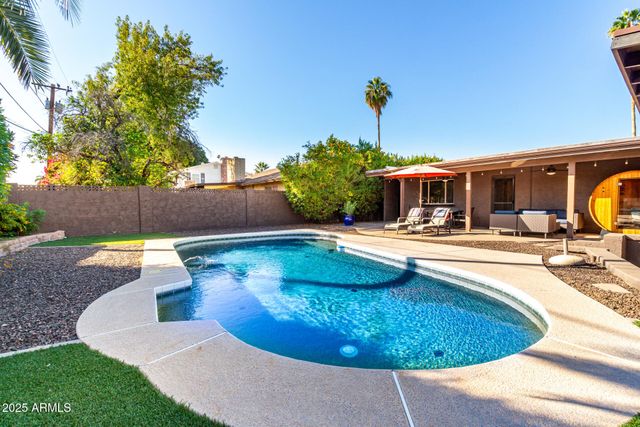 5319 N 15TH Street, Phoenix, AZ 85014