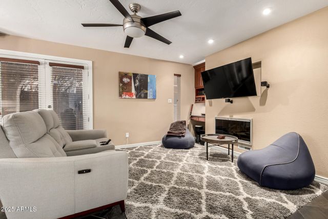 5319 N 15TH Street, Phoenix, AZ 85014