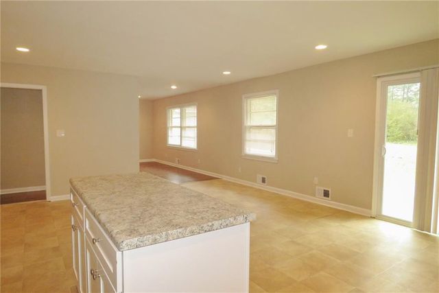 2630 Colonial Drive, College Park, GA 30337
