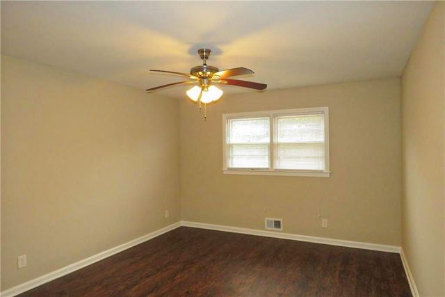 2630 Colonial Drive, College Park, GA 30337