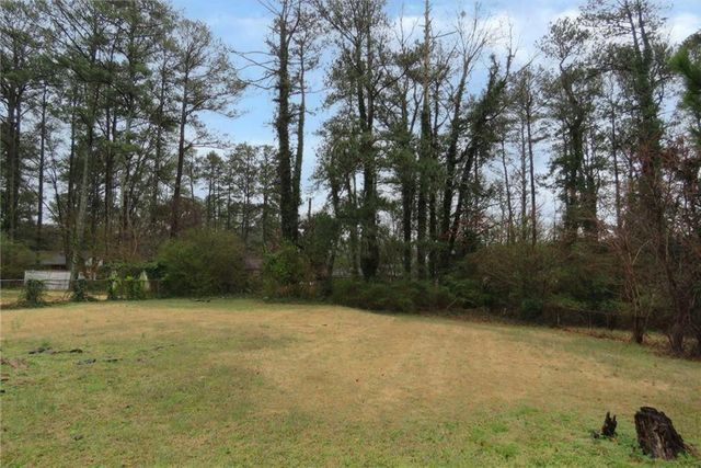 2630 Colonial Drive, College Park, GA 30337