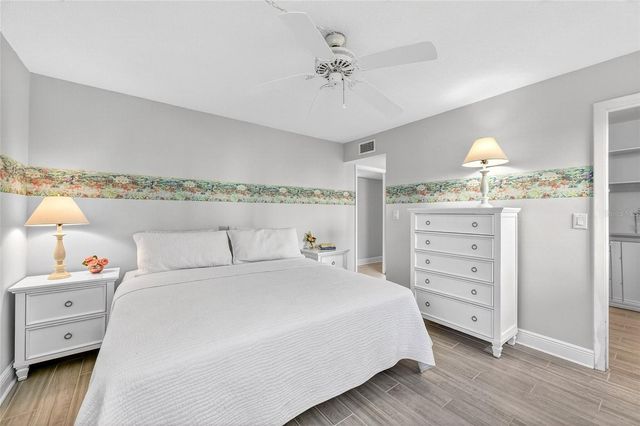 101 LOUELLA LANE 11, Nokomis, FL 34275