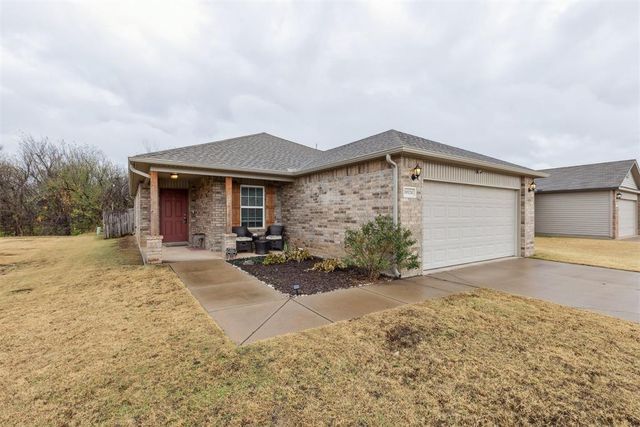 10124 Sussex Place, The Village, OK 73120