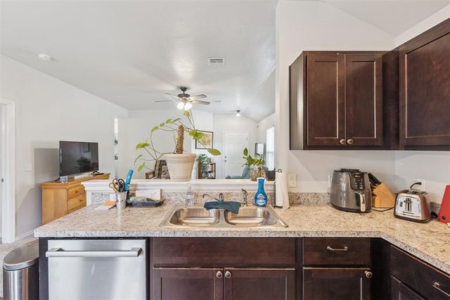 10124 Sussex Place, The Village, OK 73120