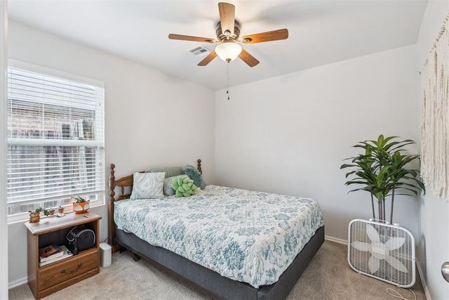 10124 Sussex Place, The Village, OK 73120