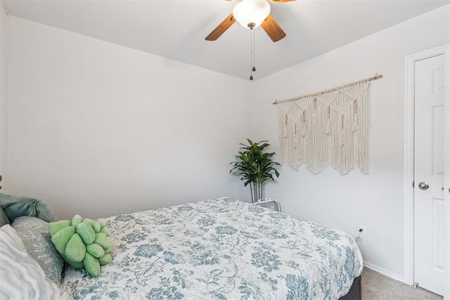 10124 Sussex Place, The Village, OK 73120