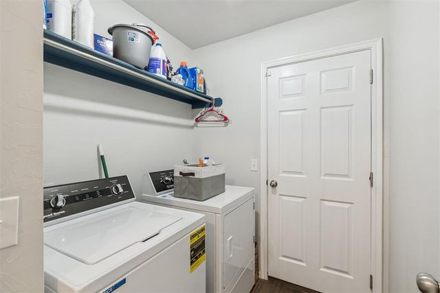 10124 Sussex Place, The Village, OK 73120