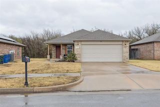10124 Sussex Place, The Village, OK 73120