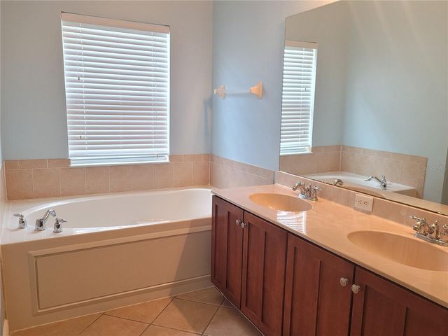 20722 GREAT LAUREL AVENUE, Tampa, FL 33647