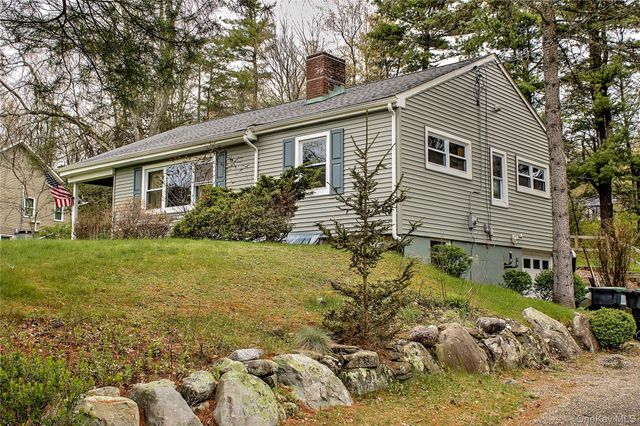 32 Burrow Drive, Highland Mills, NY 10930