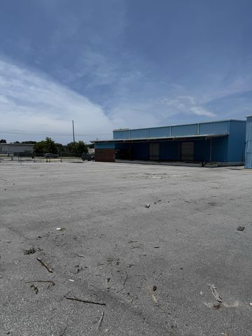 627 NW Anchors Street, Fort Walton Beach, FL 32548