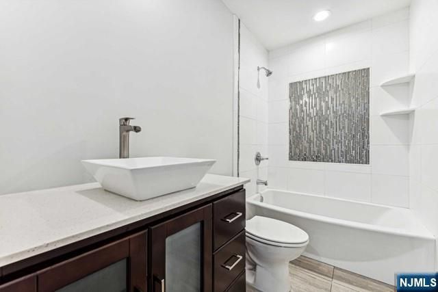 25 Jones Court, Norwood, NJ 07648