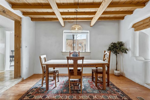1011 Lopez Street, Santa Fe, NM 87501