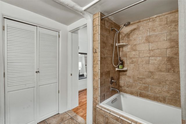 1011 Lopez Street, Santa Fe, NM 87501