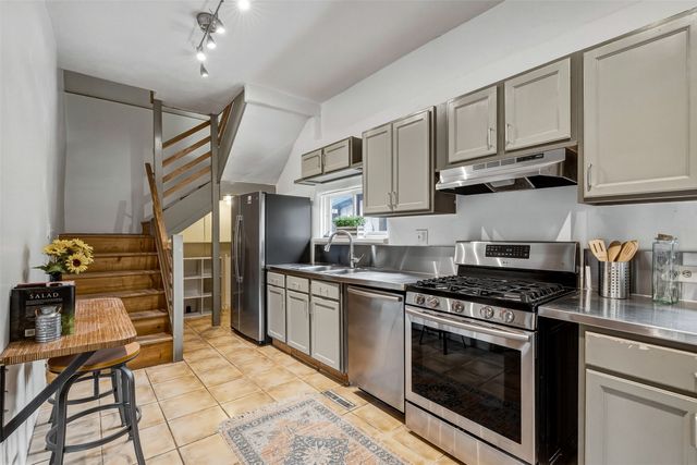 1011 Lopez Street, Santa Fe, NM 87501