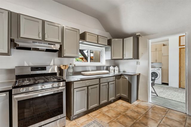 1011 Lopez Street, Santa Fe, NM 87501