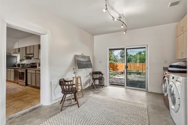 1011 Lopez Street, Santa Fe, NM 87501