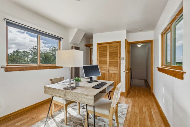 1011 Lopez Street, Santa Fe, NM 87501