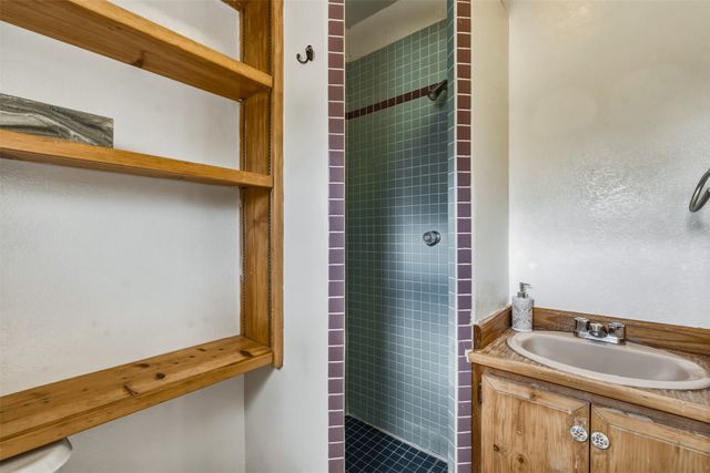 1011 Lopez Street, Santa Fe, NM 87501