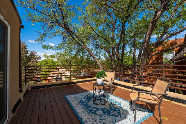 1011 Lopez Street, Santa Fe, NM 87501