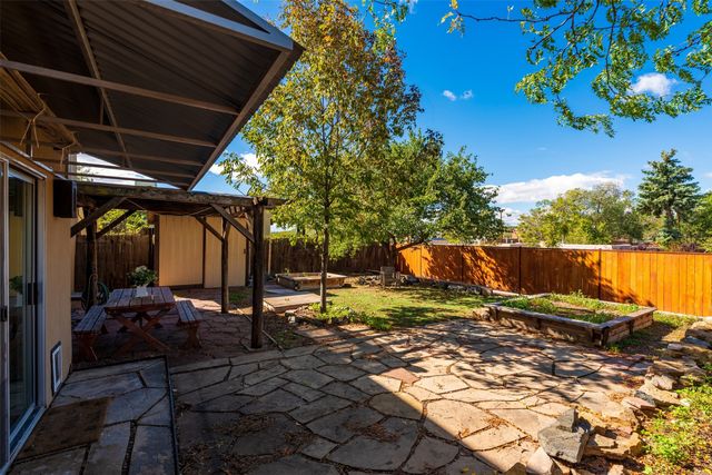 1011 Lopez Street, Santa Fe, NM 87501