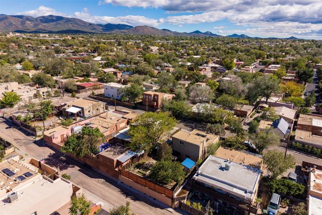 1011 Lopez Street, Santa Fe, NM 87501